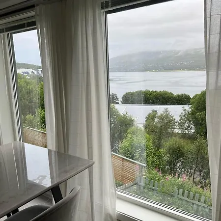 公寓 Lukserios Og Lys Leilighet Med Nydelig Utsikt *