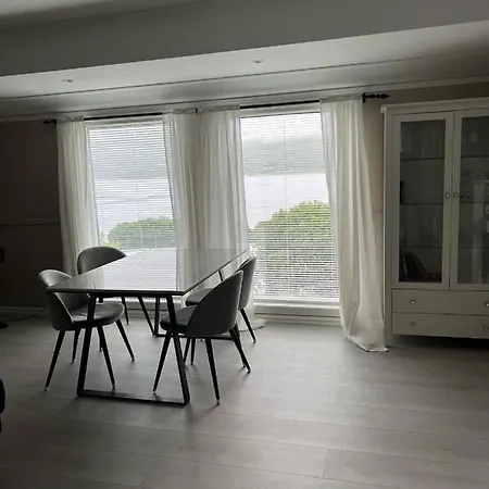 Lukserios Og Lys Leilighet Med Nydelig Utsikt Apartment *
